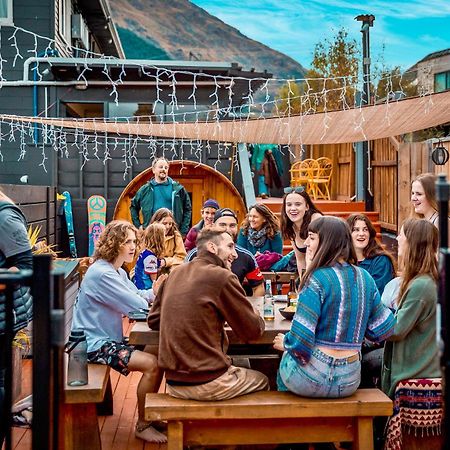 The Black Sheep Backpackers Κουίνσταουν Εξωτερικό φωτογραφία